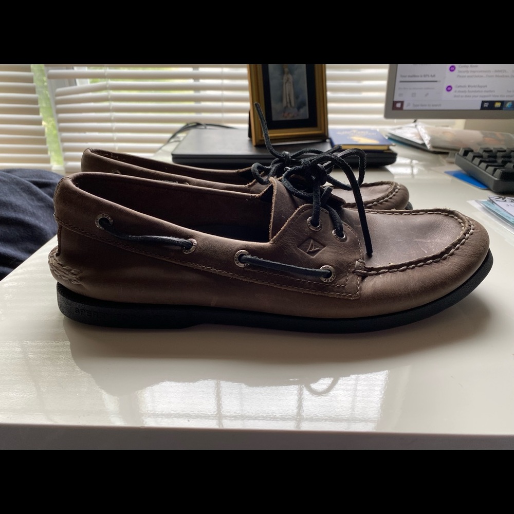 Mens Sperry authentic leather boat shoe